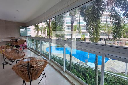 Sala 1 de apartamento para alugar com 4 quartos, 120m² em Camboinhas, Niterói