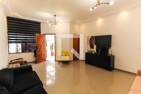 Sala/Cozinha de casa à venda com 4 quartos, 200m² em Vila Bertioga, São Paulo