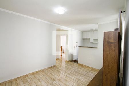 Sala de apartamento para alugar com 2 quartos, 45m² em Camargos, Belo Horizonte