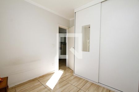 Quarto 1 de apartamento para alugar com 2 quartos, 45m² em Camargos, Belo Horizonte