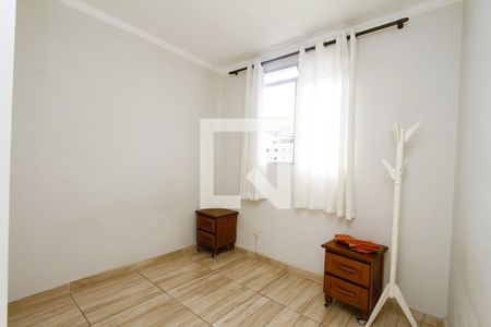 Quarto 1 de apartamento para alugar com 2 quartos, 45m² em Camargos, Belo Horizonte