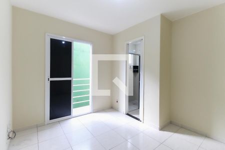 Suíte 1 de casa de condomínio para alugar com 2 quartos, 56m² em Vila Carmosina, São Paulo