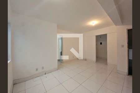 Sala de apartamento para alugar com 3 quartos, 84m² em Vila Laura, Salvador