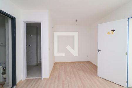 Sala/Quarto de kitnet/studio para alugar com 1 quarto, 28m² em Cidade Antônio Estêvão de Carvalho, São Paulo