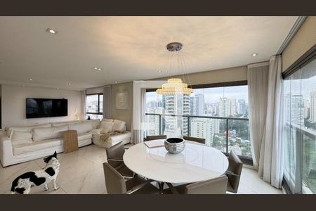 Apartamento à venda com 3 quartos, 131m² em Campo Belo, São Paulo