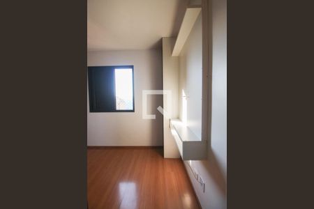 Suíte de apartamento para alugar com 2 quartos, 85m² em Jardim Maria Rosa, Taboão da Serra