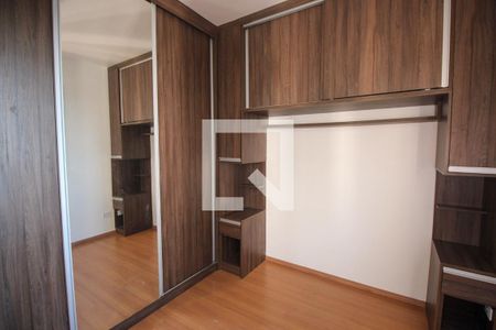Suíte de apartamento para alugar com 2 quartos, 85m² em Jardim Maria Rosa, Taboão da Serra