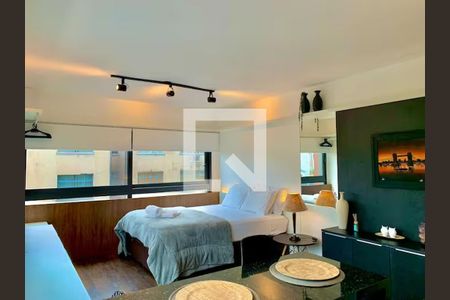 Sala / Quarto de apartamento à venda com 1 quarto, 31m² em Petrópolis, Porto Alegre