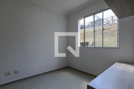 Sala de apartamento para alugar com 2 quartos, 47m² em Vila Bela Flor, Mogi das Cruzes