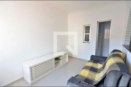 Sala 1 de casa para alugar com 1 quarto, 64m² em Imperial de São Cristóvão, Rio de Janeiro