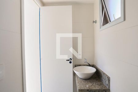 Banheiro de apartamento para alugar com 1 quarto, 95m² em São Lucas, Belo Horizonte