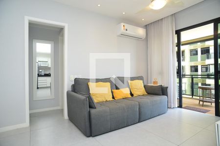 Sala de apartamento à venda com 1 quarto, 57m² em Recreio dos Bandeirantes, Rio de Janeiro