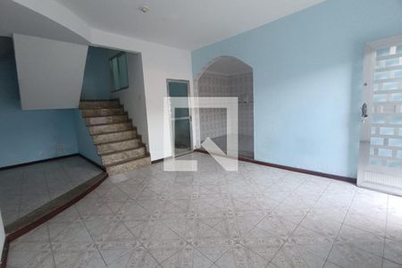 Sala de casa para alugar com 2 quartos, 130m² em Parque Felicidade, Duque de Caxias