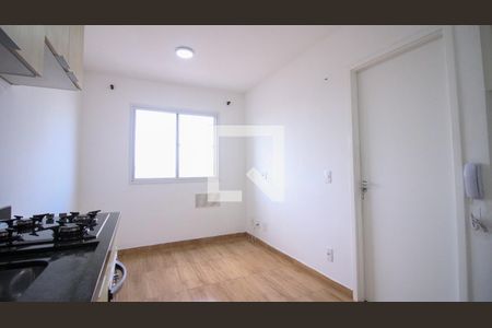 Sala/Cozinha de apartamento para alugar com 1 quarto, 36m² em Cidade Satelite Santa Barbara, São Paulo