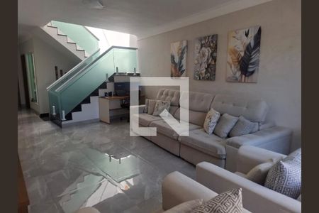 Casa à venda com 3 quartos, 137m² em Cidade Patriarca, São Paulo