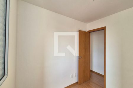 Quarto 2  de apartamento à venda com 2 quartos, 42m² em Parque Industrial, Campinas