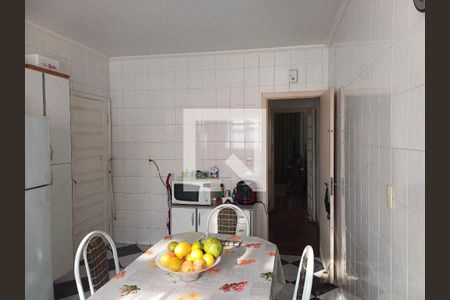 Casa à venda com 2 quartos, 112m² em Jardim Aeroporto, São Paulo