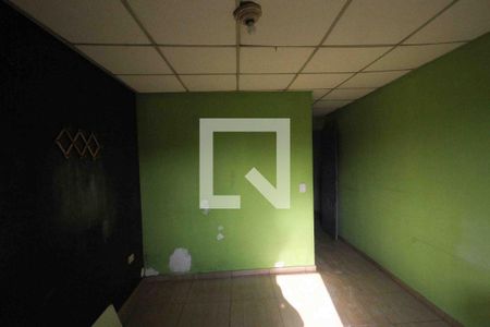 Sala e quarto de casa para alugar com 1 quarto, 28m² em Vila Bancaria, São Paulo