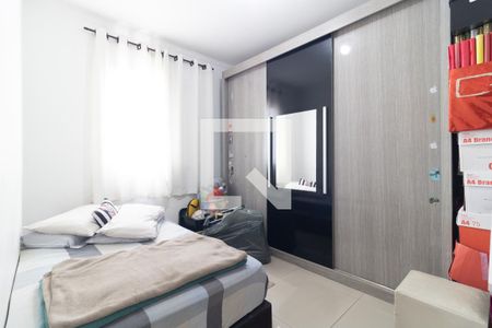 Quarto 1 de apartamento à venda com 2 quartos, 48m² em Parque Bristol, São Paulo