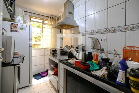 Cozinha de apartamento para alugar com 2 quartos, 45m² em Jardim Bela Vista, Mogi das Cruzes