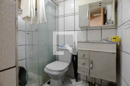 Banheiro de apartamento para alugar com 2 quartos, 45m² em Jardim Bela Vista, Mogi das Cruzes
