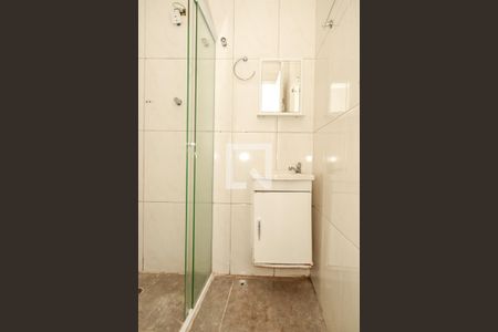 Banheiro Suíte  de kitnet/studio para alugar com 1 quarto, 60m² em Vila Francisco Remeikis, Taboão da Serra