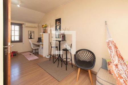 Casa de Condomínio à venda com 3 quartos, 100m² em Camaquã, Porto Alegre