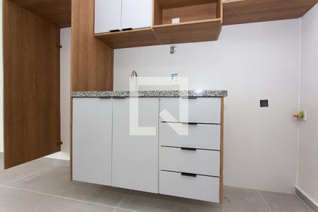 Cozinha de apartamento para alugar com 2 quartos, 49m² em Penha de França, São Paulo