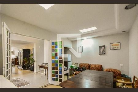 Casa à venda com 4 quartos, 200m² em Brooklin, São Paulo