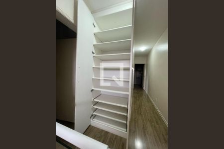 Casa à venda com 3 quartos, 190m² em Vila Marari, São Paulo