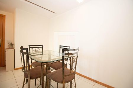 Apartamento para alugar com 2 quartos, 69m² em Qi 27, Brasília