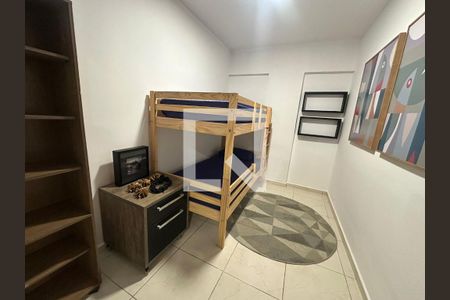 Sala 1 de apartamento para alugar com 2 quartos, 59m² em Vila Voturuá, São Vicente