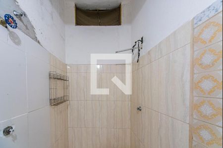 Banheiro  de casa à venda com 2 quartos, 193m² em Vila Palmares, Santo André