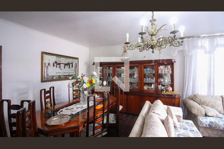 Casa à venda com 5 quartos, 336m² em Jardim Avelino, São Paulo