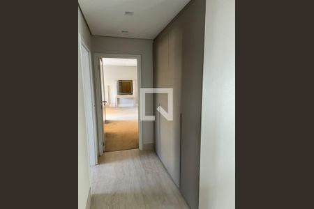 Corredor de apartamento à venda com 3 quartos, 278m² em Alphaville Empresarial, Barueri