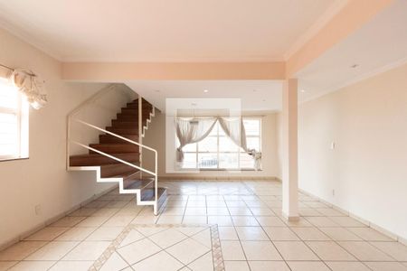 Sala  de casa para alugar com 4 quartos, 330m² em Vila Hortência, Sorocaba