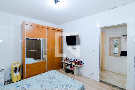 Quarto 1 de casa à venda com 2 quartos, 330m² em Vila Galvão, Guarulhos