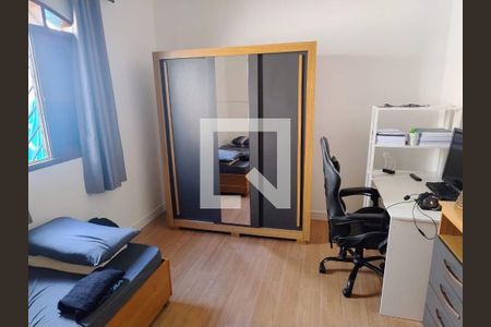 Quarto 2 de casa à venda com 2 quartos, 175m² em Condomínio Maracanã, Santo André