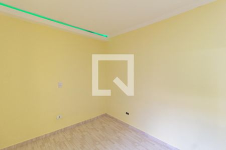 Quarto 1 de casa para alugar com 2 quartos, 110m² em Vila Silviania, Carapicuíba