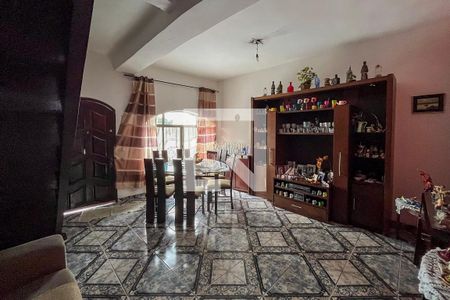 Casa 1 - Sala de casa à venda com 5 quartos, 110m² em Cambuci, São Paulo