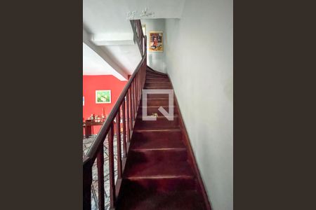 Casa 1 - Escada de casa à venda com 5 quartos, 110m² em Cambuci, São Paulo