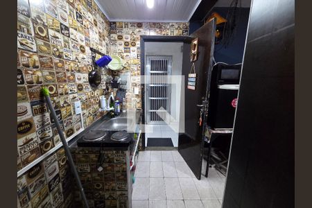 Cozinha de kitnet/studio para alugar com 1 quarto, 18m² em Cidade Ocian, Praia Grande