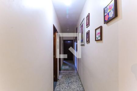 Corredor de casa à venda com 3 quartos, 350m² em Piedade, Rio de Janeiro