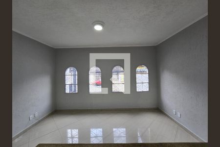 Sala  de casa para alugar com 2 quartos, 150m² em Jardim Frizzo, Guarulhos