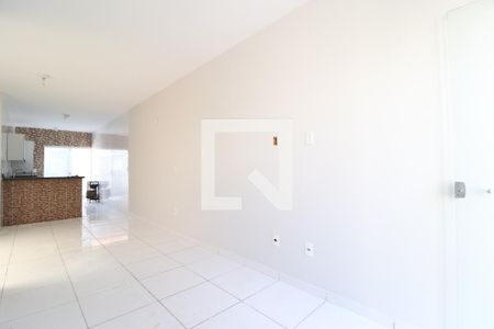 Sala de casa para alugar com 2 quartos, 57m² em Jardim Europa, Uberlândia