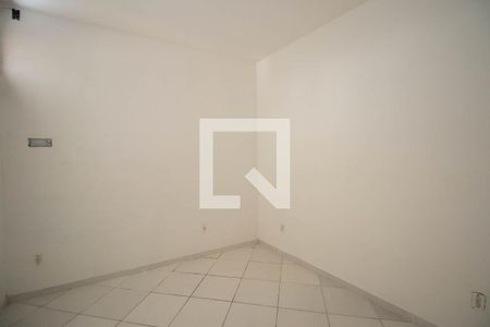 Quarto 1 de casa para alugar com 1 quarto, 50m² em Venda da Cruz, São Gonçalo