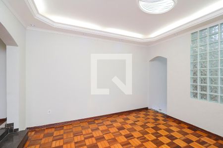 Casa à venda com 3 quartos, 195m² em Jardim Nossa Senhora do Carmo, São Paulo