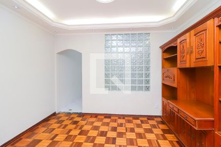 Casa à venda com 3 quartos, 195m² em Jardim Nossa Senhora do Carmo, São Paulo