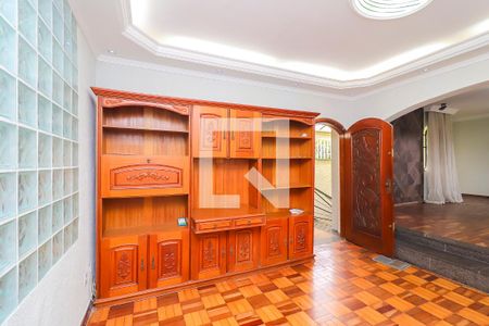Casa à venda com 3 quartos, 195m² em Jardim Nossa Senhora do Carmo, São Paulo