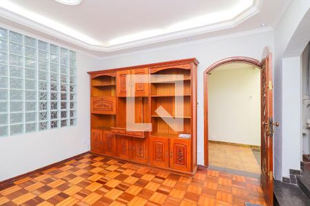 Casa à venda com 3 quartos, 195m² em Jardim Nossa Senhora do Carmo, São Paulo